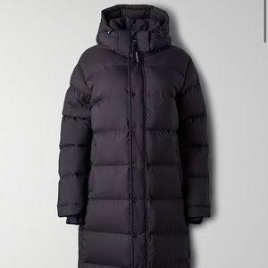 The Super Puff Long Matte Black